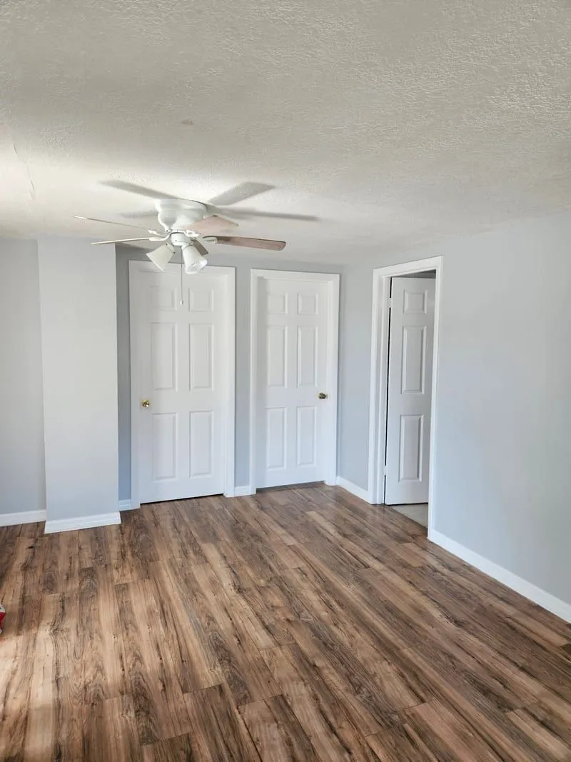 Interior room repainting in a Florida home