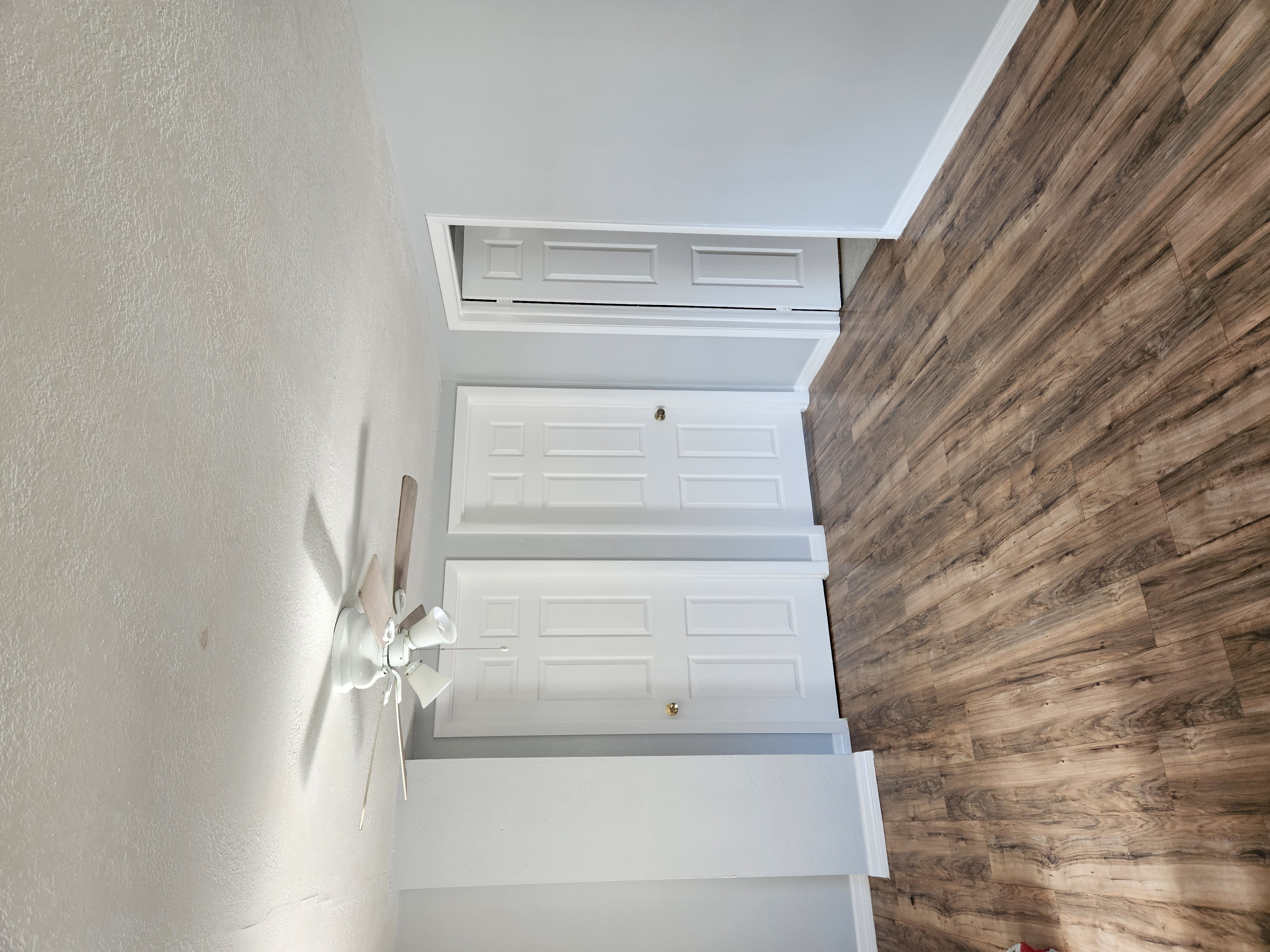 Interior room repainting in a Florida home